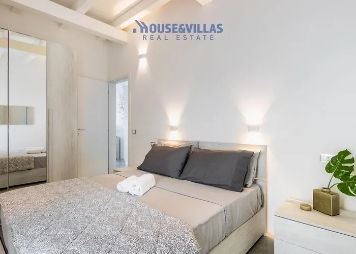 House&villas - Elaia Bioglam Relais Apartman *